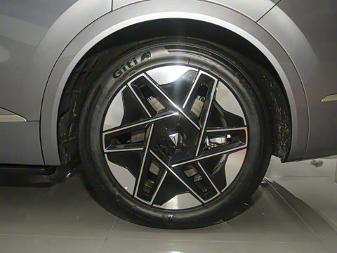 2025�� ����Ultra+