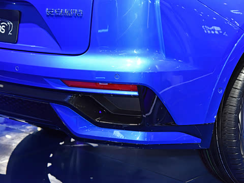 2022�� EcoBoost 245 ST-Line