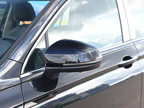 2024�� 330TSI �Զ�����R-LineԽ����