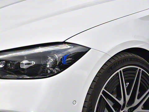 2025�� AMG C 43 4MATIC ���нγ� �ر��