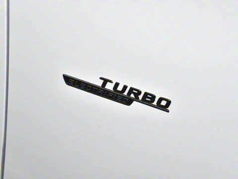 2025�� AMG C 43 4MATIC ���нγ� �ر��