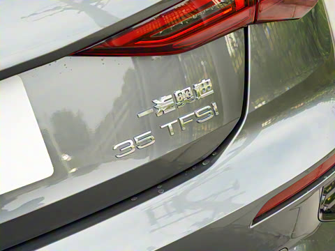 2021�� Sportback 35 TFSI ����������