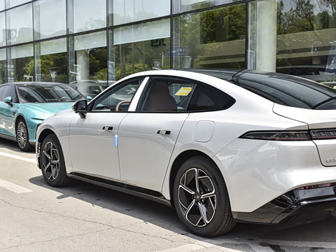 2025�� ���� 230AirѲ����