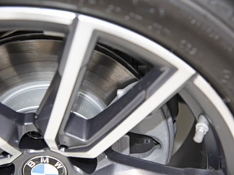 2021�� �Ŀ�� 320Li M�˶���װ