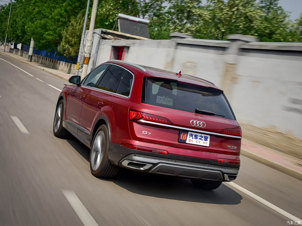奥迪q7 2020款 55 tfsi quattro s line尊贵型 5594685图片_奥迪_汽车