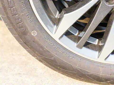 2021�� С�� 1.5T �ֶ���PLUS