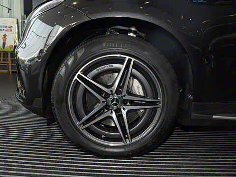 2020�� EQC 400 4MATIC