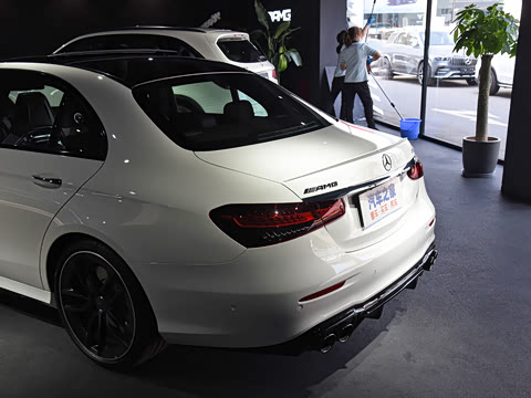 2021�� AMG E 53 4MATIC+