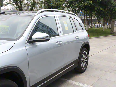 2025�� GLB 220 ʱ����