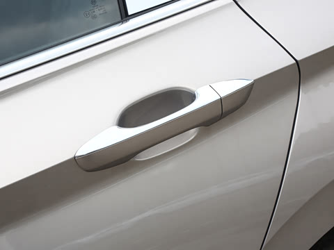 2025�� �Ŀ��� 300TSI DSG��Խ��