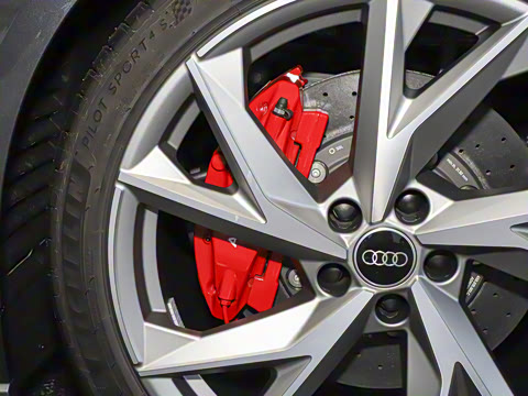 2022�� V10 Coupe performance