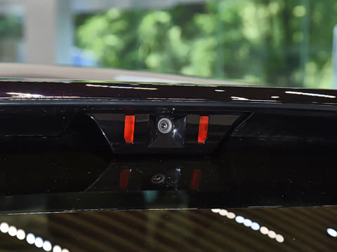 2025�� 825 Max��