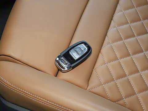 2022�� V10 Coupe performance