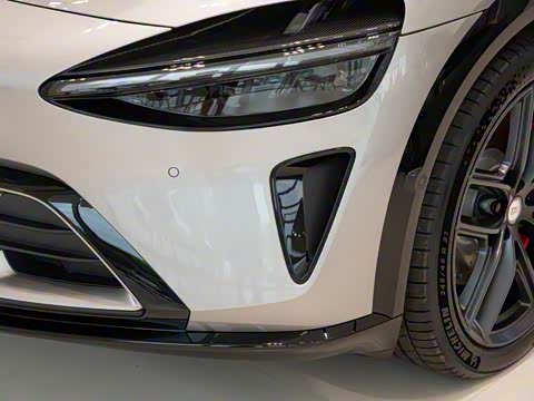 2025�� ������������������Max��