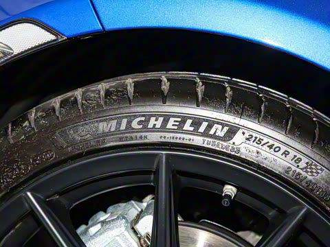 2023�� 2.4L �ֶ�10��������