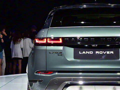 2021�� ����L 249PS R-Dynamic First edition �׷���