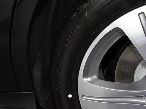 2020�� �Ŀ� C 260 L �˶���