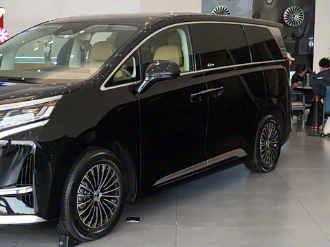 2022�� EV 600 ����������