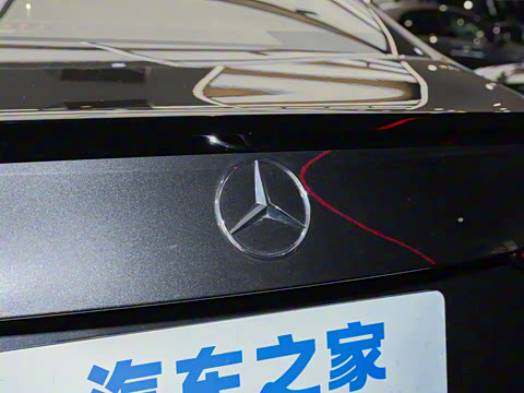 2025�� AMG C 43 4MATIC