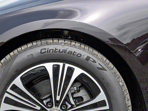 2025�� �Ŀ� E 260 L �˶���