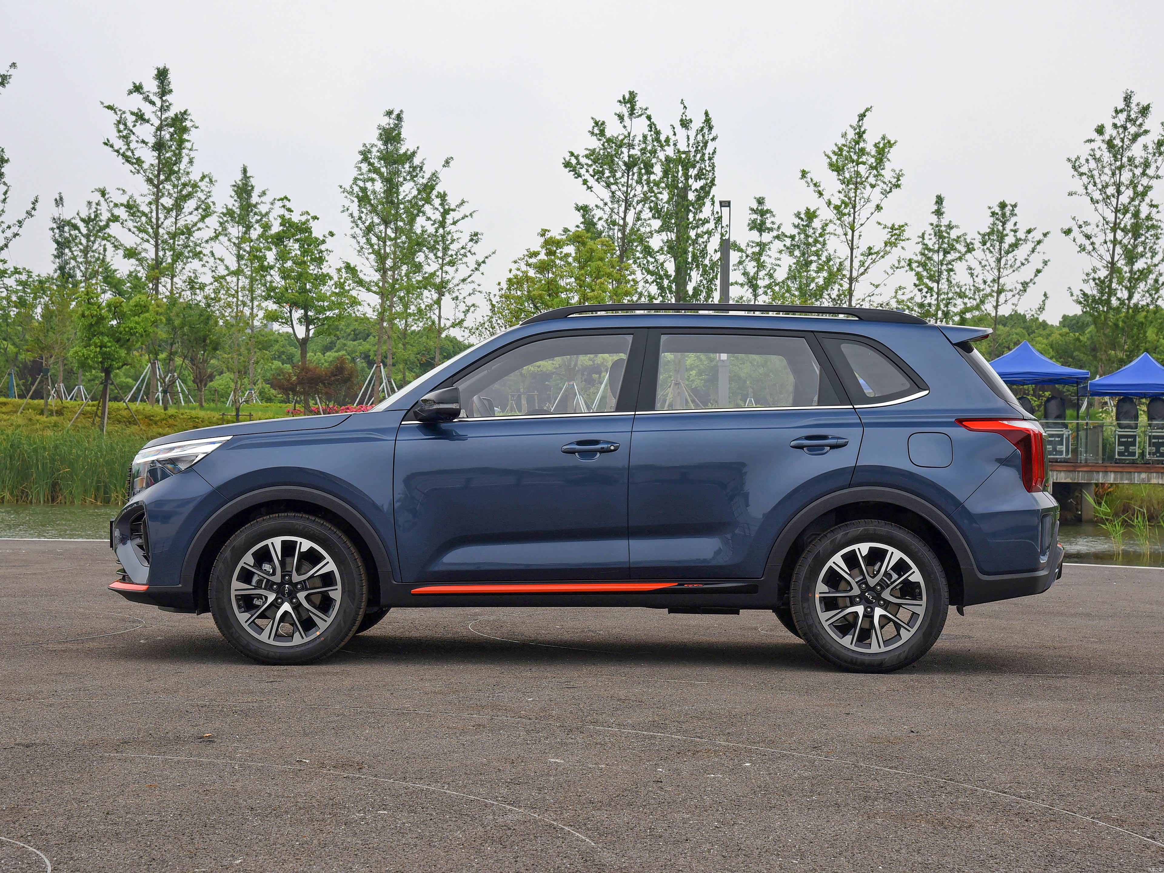 起亚智跑:时尚与性能的完美结合