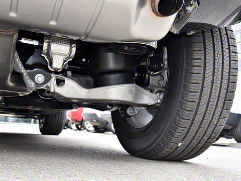 2022�� 110 P400 X-DYNAMIC HSE