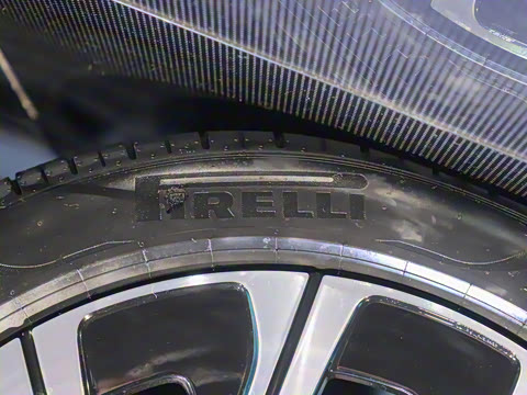 2024�� E 300 L ������