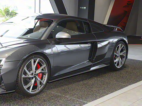 2022�� V10 Coupe performance