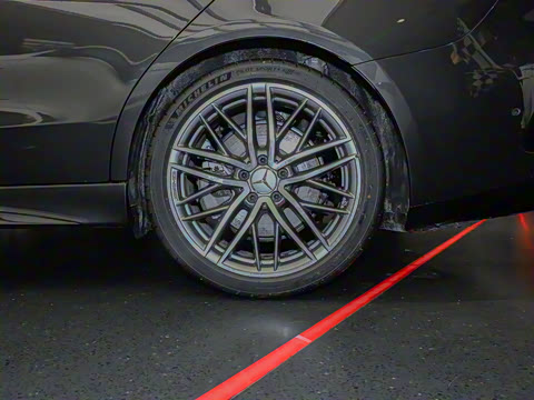 2025�� AMG C 43 4MATIC