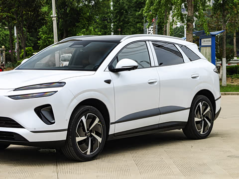 2025�� EV 605�캽Plus��