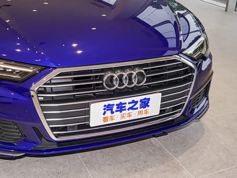 2021�� 40 TFSI ����������