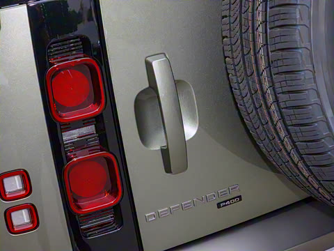 2022�� 110 P400 X-DYNAMIC HSE