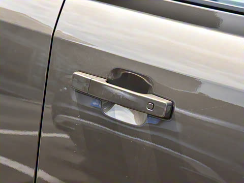 2022�� 110 P400 X-DYNAMIC HSE