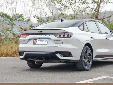 2023�� 1.5T E-�춯 ST-Line