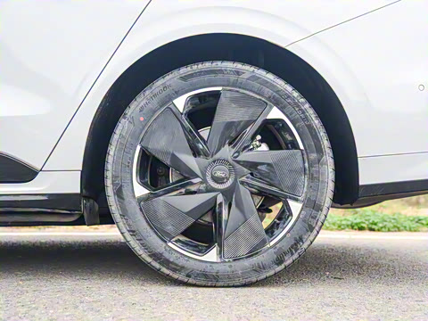 2023�� 1.5T E-�춯 ST-Line