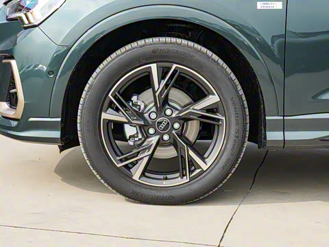 2024�� 35 TFSI RS�׼�ȼ����