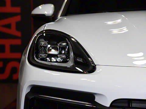 2019�� Cayenne Coup�� 3.0T