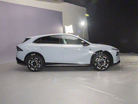 2025�� 702 �������� Ultra