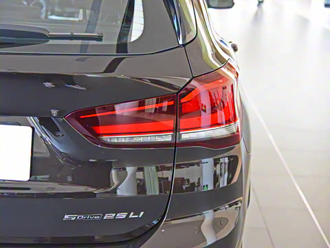 2021�� �Ŀ� sDrive25Li ������