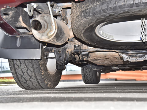 2023�� 4.6L V8 �캽��