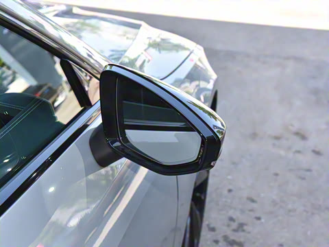 2025�� 45 TFSI quattro RS �׼����ٰ�