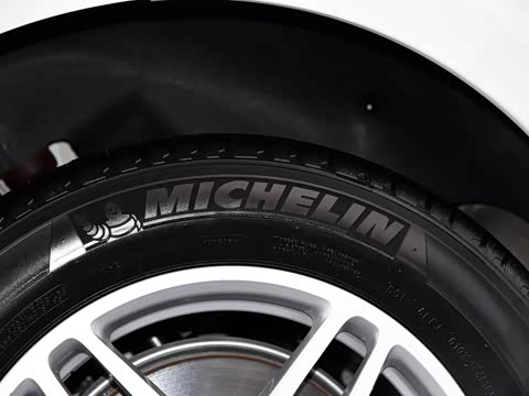 2018�� Macan 2.0T