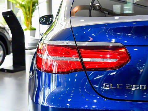 2018�� GLC 260 4MATIC ����SUV