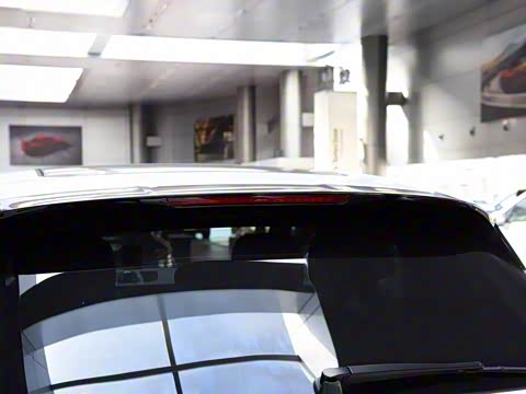 2018�� Macan 2.0T