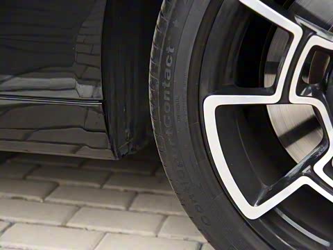 2017�� 6.6T Black Badge Edition