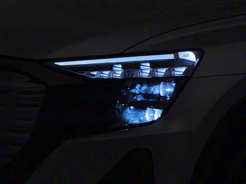 2023�� 50 e-tron quattro ��ҫ�� Ӱ��ʿ��