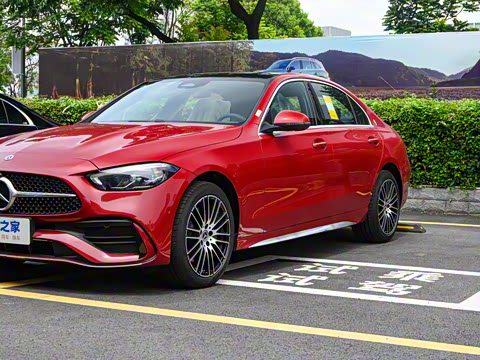 2025�� �Ŀ� C 260 L �˶���