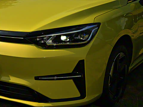 2023�� R600 ������