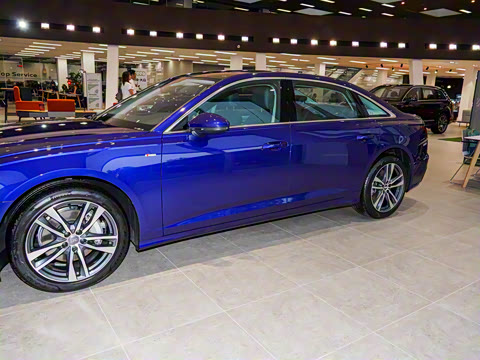 2021�� 40 TFSI ����������