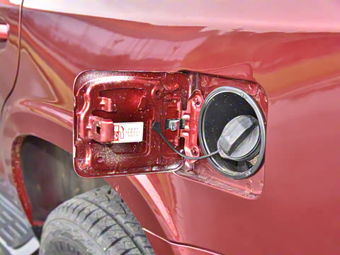 2023�� 4.6L V8 �캽��